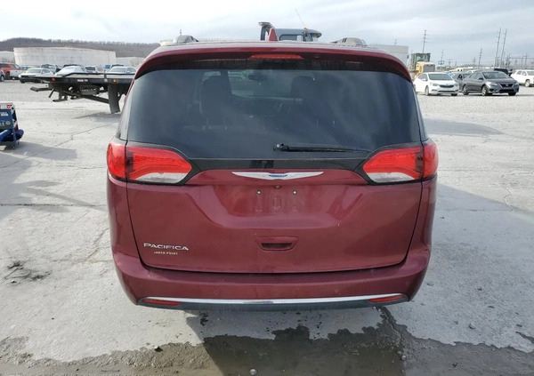 Chrysler Pacifica cena 46900 przebieg: 70140, rok produkcji 2018 z Siewierz małe 56